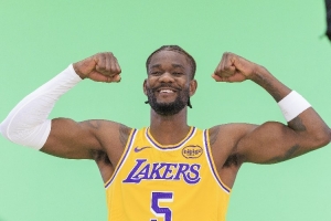 馬?。汉粟A球但沒走向正軌 艾頓貌似開竅了 老詹火力空缺難彌補