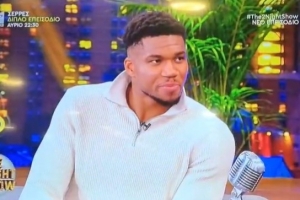 字母哥：雄鹿給了我一切 改變了我們?nèi)松?當(dāng)下我只想再為球隊(duì)多管