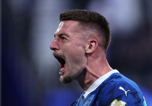 意媒：米林科維奇和新月的合同明夏到期，尤文等隊(duì)都想引入他