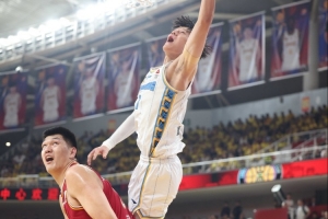 媒體人：曾凡博因傷錯過了本該前往美國參加的訓(xùn)練營和夏季聯(lián)賽