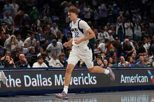 穩(wěn)定發(fā)揮！弗拉格11中5貢獻(xiàn)13分2板3助