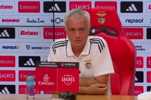 穆帥：我接手本菲卡至今，無論踢藍(lán)軍還是波爾圖我們都沒被壓制過