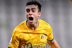 官方：澳大利亞中場(chǎng)巴多拉托當(dāng)選亞足聯(lián)年度最佳青年球員