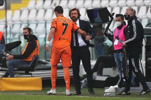 前助教：皮爾洛本不想要C羅，他要求高位壓迫但C羅高位逼搶最差