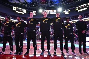 上賽季是爵士隊(duì)史首次單賽季60+負(fù)！其余各隊(duì)都有單賽季60+負(fù)歷史