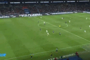 這防守...巴黎再丟一球，潘尼切利梅開二度，斯特拉斯堡3-1領(lǐng)先