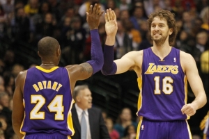 大加有司機(jī)一樣的球權(quán)能否達(dá)后者高度？楊毅：不行 沒(méi)那得分能力