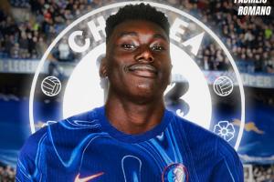 原本已去藍(lán)軍體檢！21歲阿格霍瓦10分鐘戴帽，黑店頭牌身價5000萬