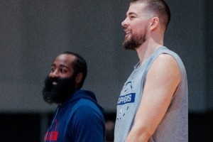 全員面帶笑容！快船官方曬訓(xùn)練照：心情不錯因為賽季要開始了??