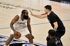 考辛斯：搞不懂為啥巔峰哈登因打法被批評 而東契奇卻被稱贊