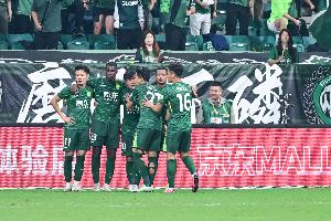 博主：經(jīng)歷4小時(shí)車程，國安全隊(duì)于今天中午抵達(dá)中國香港駐地