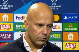 1.45億豪車只開了8場(chǎng)！斯洛特：伊薩克腹股溝不適不得不半場(chǎng)換下