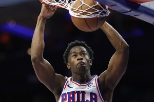 這新秀炸裂??！埃奇庫姆已經(jīng)砍下32分 超越AI創(chuàng)造隊史首秀新紀錄