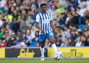 英媒：曼聯(lián)計(jì)劃在2026年引進(jìn)兩名新中場(chǎng)，巴萊巴等多名球員成目標(biāo)