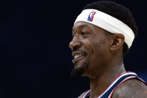 還是不好用！比爾5中2僅拿5分1板1斷 4犯規(guī)