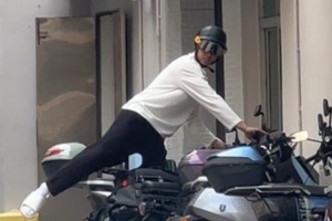 廣東男籃隊(duì)員標(biāo)配！崔永熙小電驢已經(jīng)騎上了