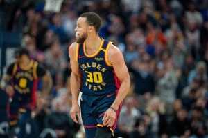 艾弗森：庫里完全就是一個殺手 我不會錯過任何勇士的比賽