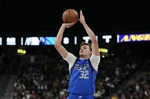 狀態(tài)來(lái)的太晚！弗拉格14中6拿下18分5板6助 末節(jié)11分