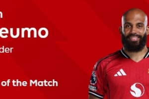 雙響建功！姆伯莫當(dāng)選曼聯(lián)4-2布萊頓全場(chǎng)最佳球員