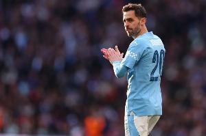 不敵維拉！B席：賽季結束還早不用過早下結論 我們的逼搶很糟糕