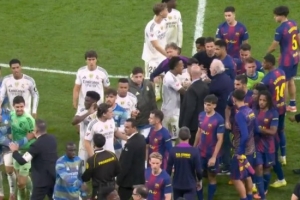 要素拉滿(mǎn)??國(guó)家德比回來(lái)了！紅牌點(diǎn)球賽前放話(huà)賽后沖突一樣不缺