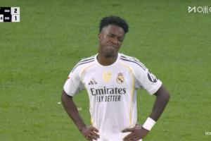 ESPN記者：阿隆索換下維尼修斯因他在一次防守中沒(méi)跟上對(duì)手