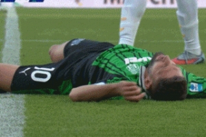 意媒：貝拉爾迪被撞倒地后感覺頭暈，送到醫(yī)院檢查后表示一切都好