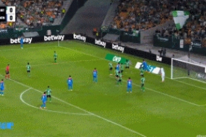 夢(mèng)幻開局，馬競(jìng)開場(chǎng)僅3分鐘1-0領(lǐng)先貝蒂斯，朱利亞諾·西蒙尼進(jìn)球