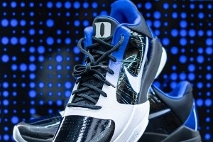 羨煞旁人！杜克大學(xué)曬出了球隊(duì)專屬的第三款Kobe 5配色！