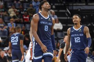 美記：灰熊有望憑借莫蘭特+JJJ+科沃德穩(wěn)住陣腳 等待傷員回歸