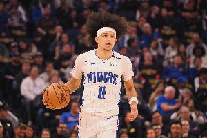 火力挺猛！布萊克上半場(chǎng)9投6中&三分5中3得到16分1板1助