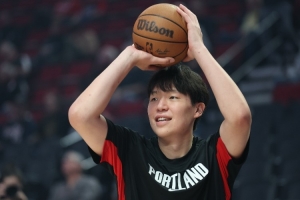 劉維偉：楊瀚森非常珍惜征戰(zhàn)NBA的機會 團隊都在幫助、督促他