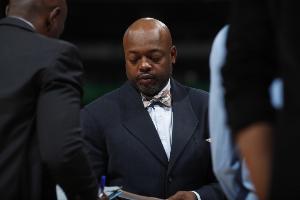 范?？巳麪枺汉芏嗳俗焐险f曼巴精神 實際上根本沒那種心態(tài)