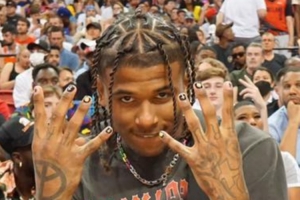 鍵盤俠|風(fēng)雪哥背上文40歲女友頭像！美球迷：廢了！讓華子教育你