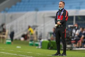 媒體人：佩雷拉賦閑了，有沒有足協(xié)官員愿意通過現(xiàn)成渠道去聊一聊