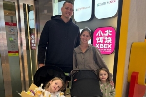 天津男籃官博：歡迎大衛(wèi)-詹姆斯歸來(lái) 一起開(kāi)啟新賽季征程