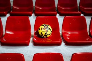 西甲官方發(fā)布25/26賽季冬季用球，靈感源自賽車運動