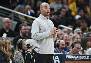 記者：曾凡博并不是被針對(duì) 籃網(wǎng)主帥用人就這樣 能者為之