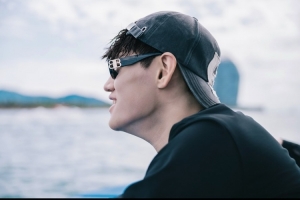 腰椎骨折傷愈后短暫簽約籃網(wǎng)！曾凡博曬照：漫長的夏季終于過去了