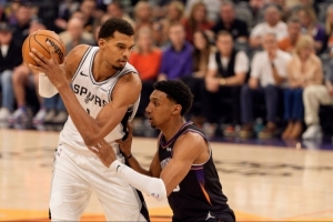 24年10月以來首次未能得分上雙！太陽如何將文班限制到僅得9分？