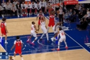 硬起來了！薩爾籃下暴起補(bǔ)扣&打唐斯2+1