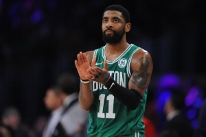 貝弗利：歐文在綠軍時靠能力打首發(fā) 他單挑摧毀了每個隊友