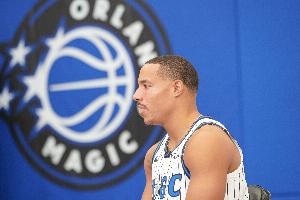 魔術(shù)可是花了4個(gè)首輪！貝恩賽季至今場(chǎng)均13.9分 三分命中率27.8%