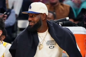 美網(wǎng)友：詹姆斯第23季只打23場？喬丹不會因任何原因缺陣&真GOAT