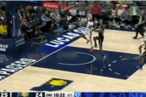 用困難特例簽的！步行者新援科迪·馬丁反擊暴扣