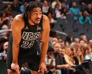 缺誰誰尷尬之小火車！托馬斯本場(chǎng)5分鐘傷退 籃網(wǎng)結(jié)束7連敗取首勝