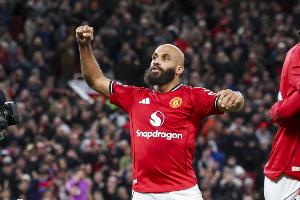 記者：曼聯(lián)希望姆伯莫踢完維拉再參加非洲杯，球員可能錯過首戰(zhàn)