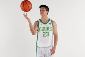 媒體人：林葳的運(yùn)動戰(zhàn)表現(xiàn)依然掙扎 需盡快適應(yīng)NCAA的節(jié)奏和強(qiáng)度