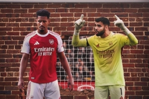 反戈！巴拉德是阿森納青訓(xùn)出品，未在一線隊(duì)出場(chǎng)、轉(zhuǎn)會(huì)費(fèi)230萬歐