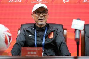 翻譯：張外龍將參加多個沖超慶?；顒樱€將帶文體明星隊踢紀念賽